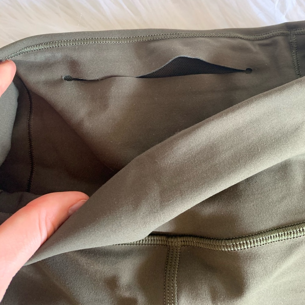 Lululemon In Movement Tight 25” - Picture 7 of 11